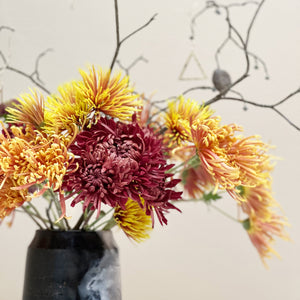 Heirloom chrysanthemums arrangement